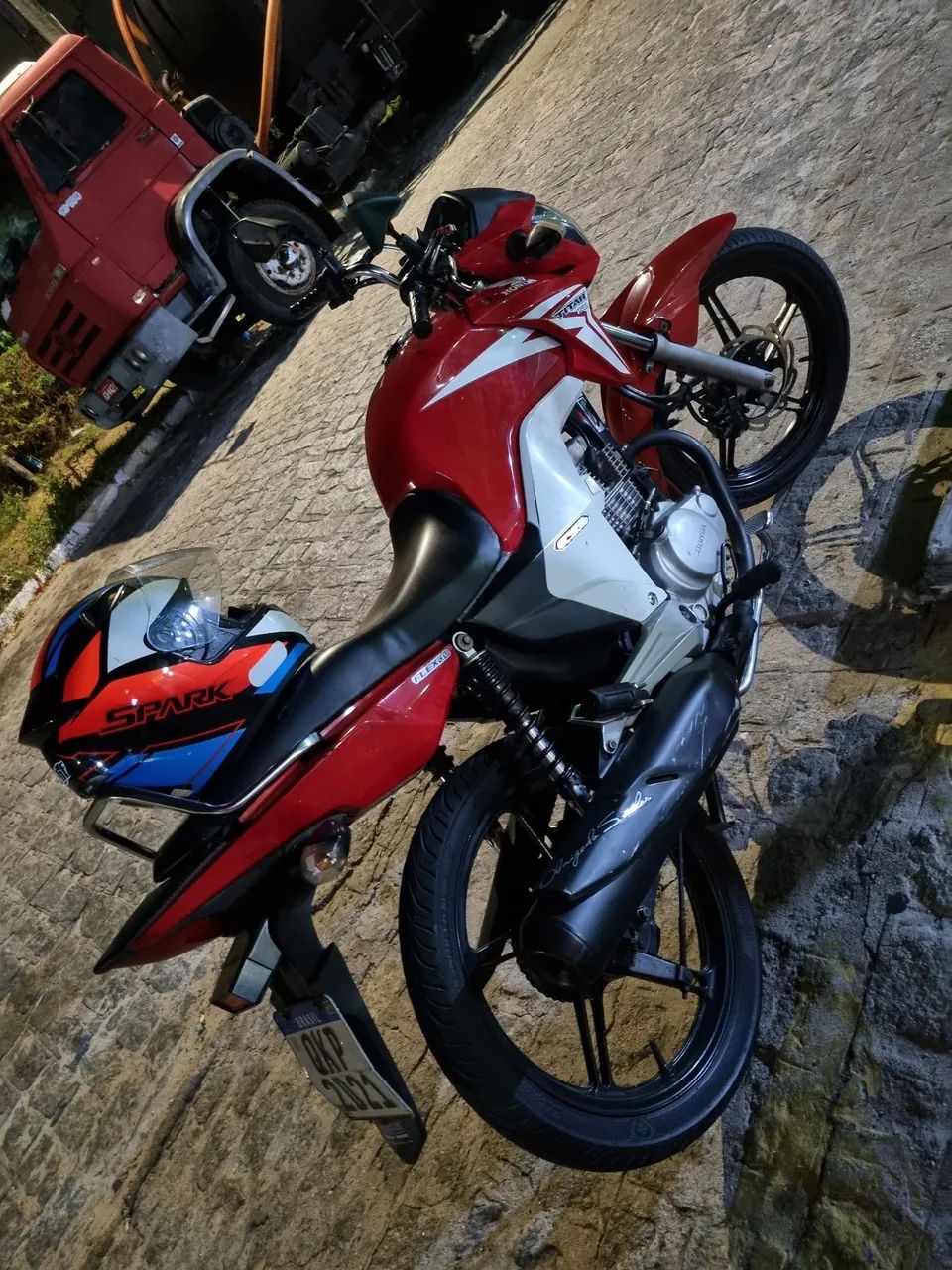 Vendo Honda Titan 150 ex 2015  - Foto 4