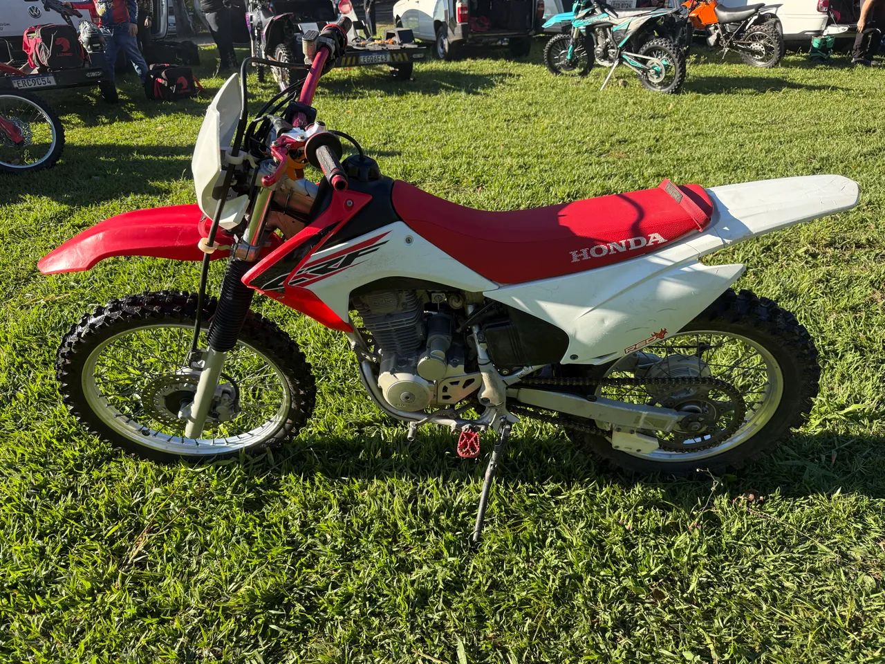 CRF 230 - Foto 2