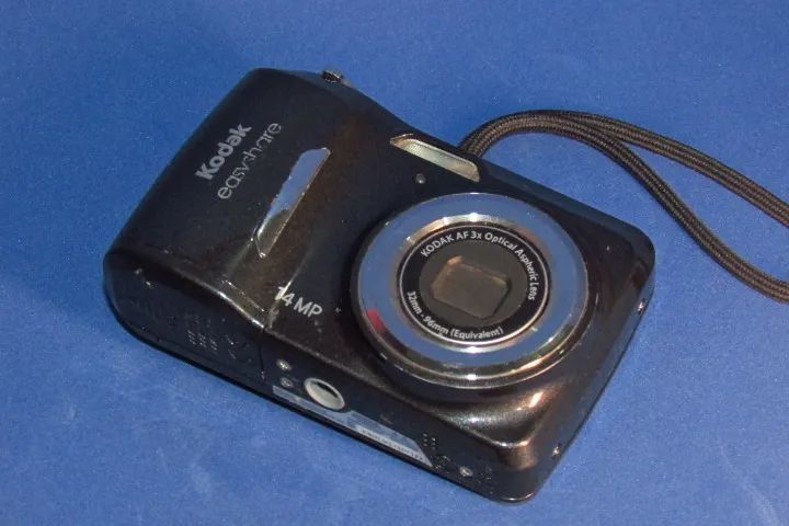 Kodak EasyShare C1530 com acessórios - Foto 3