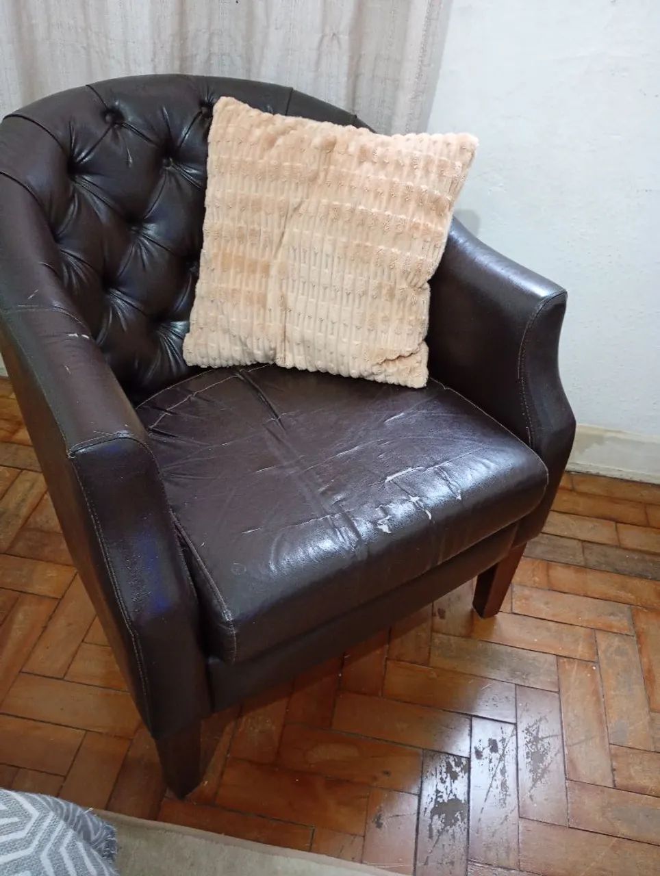 Duas poltronas  por apenas R$400 - Foto 4