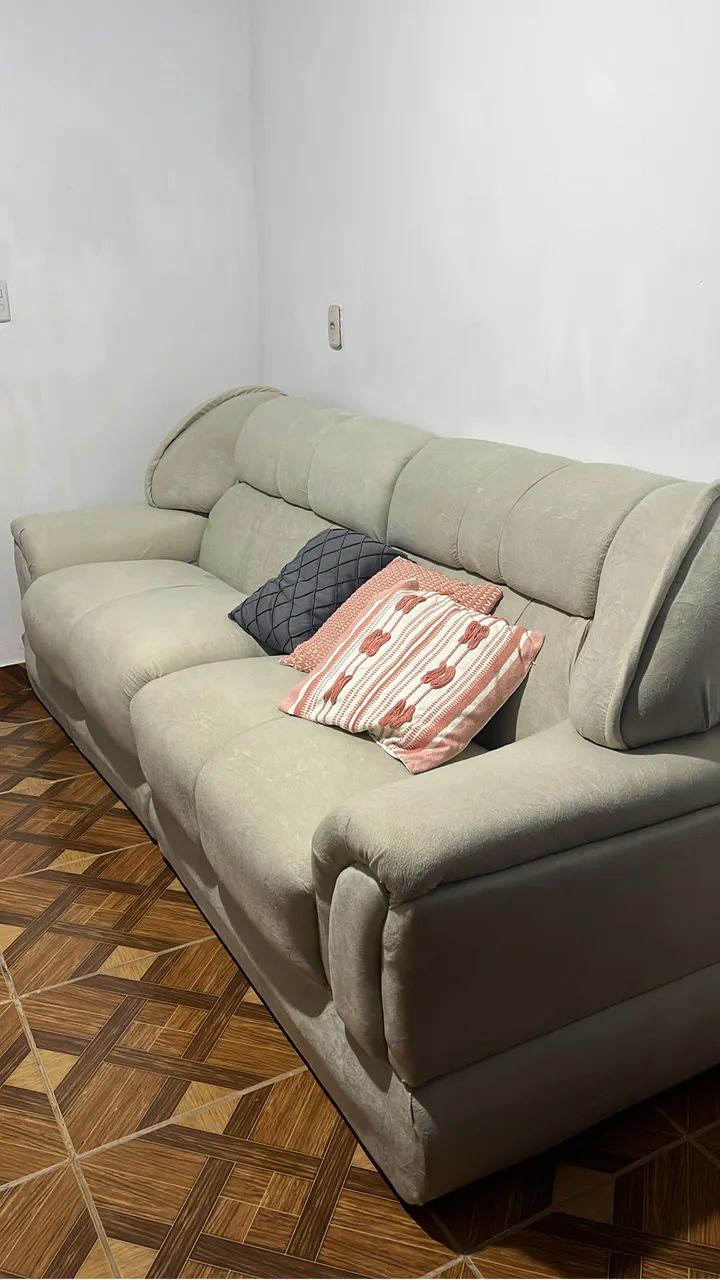 Sofá novinho - motivo: não coube na minha casa - Foto 2