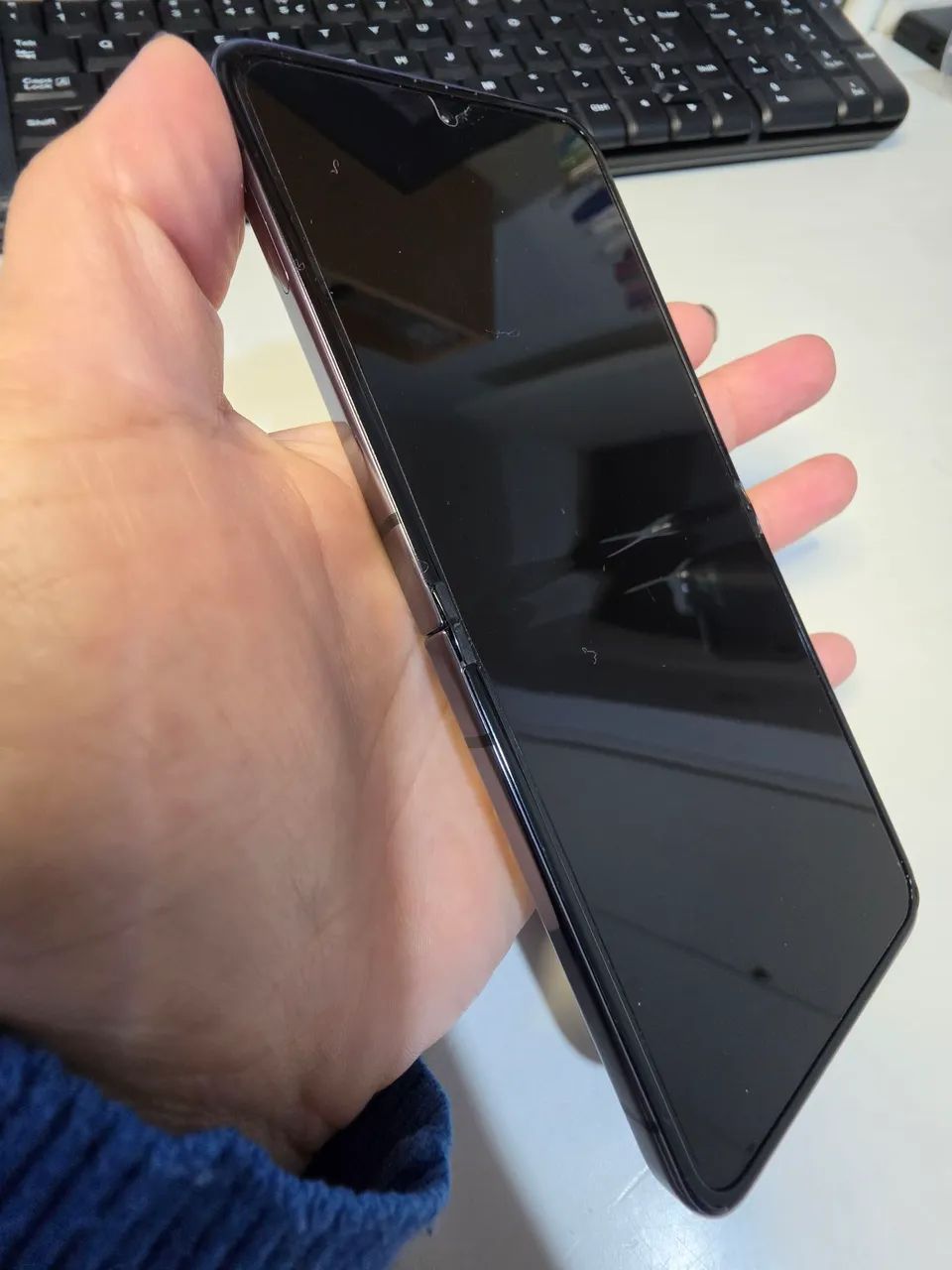 Galaxy Z Flip5 - 256GB - Grafite - Foto 3