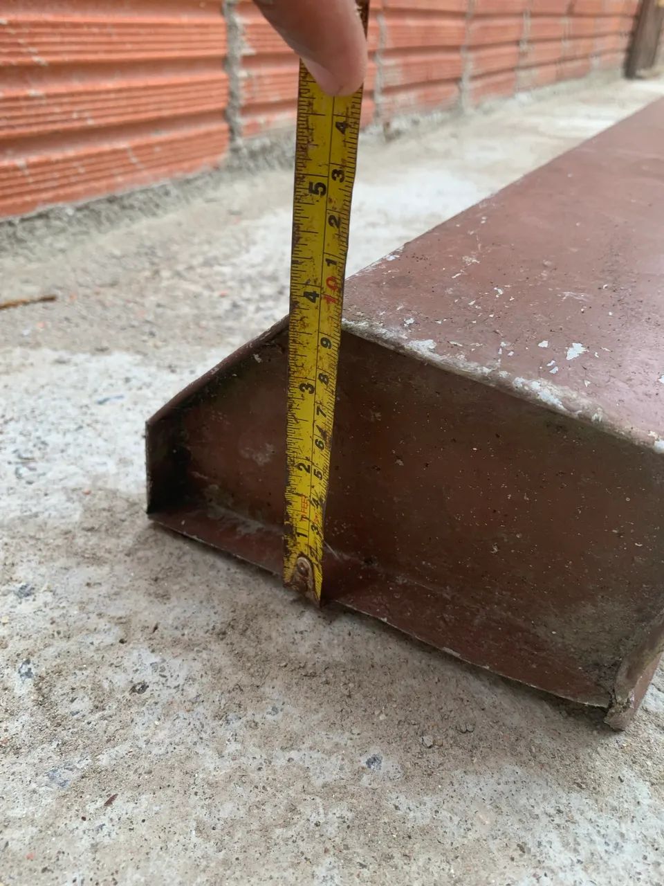 Calha de alumínio444757496384071681