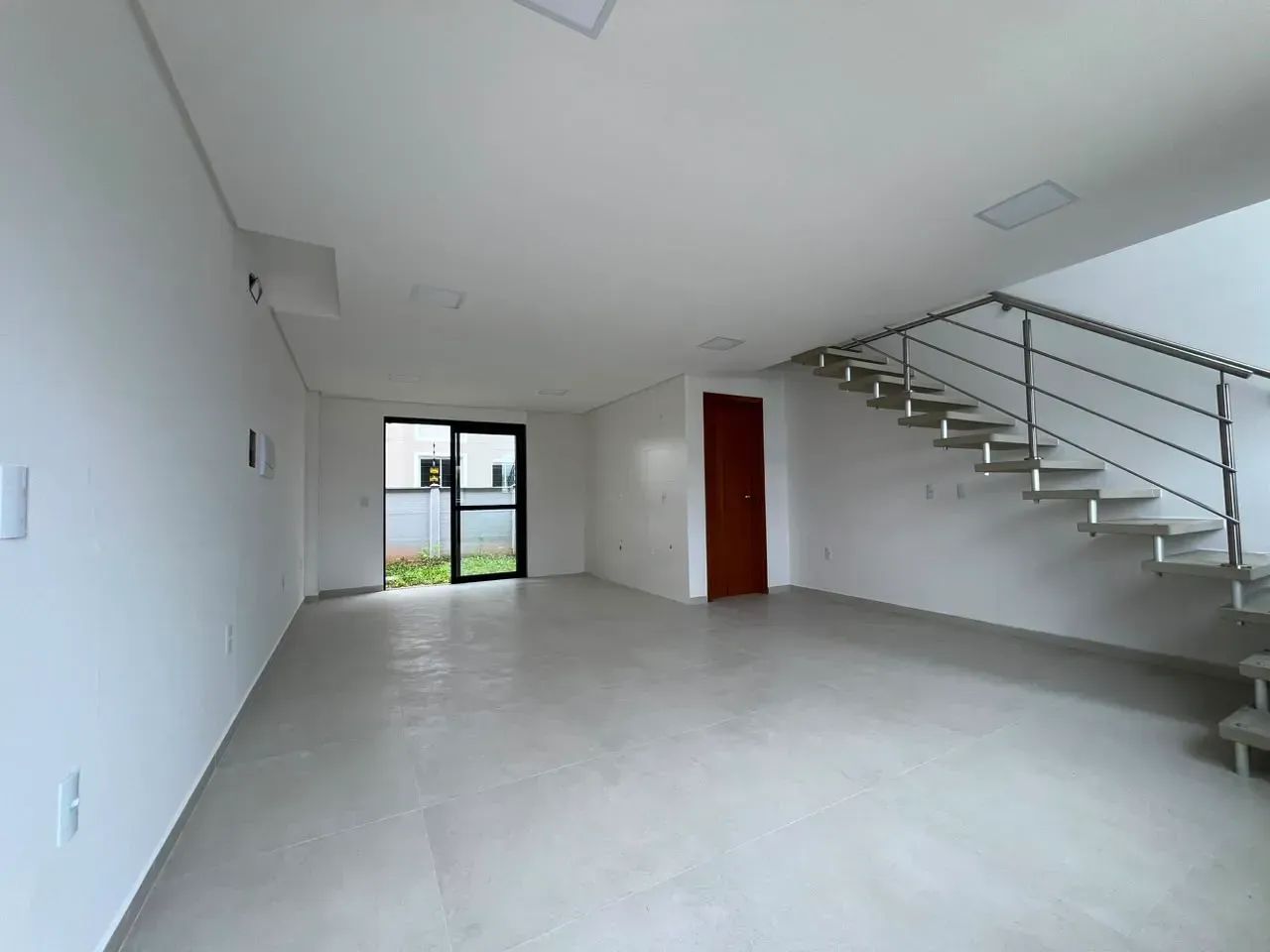 WLA/Sobrado Sofisticado com 2 Suítes | Sertão do Maruim  Nova São José - Foto 5
