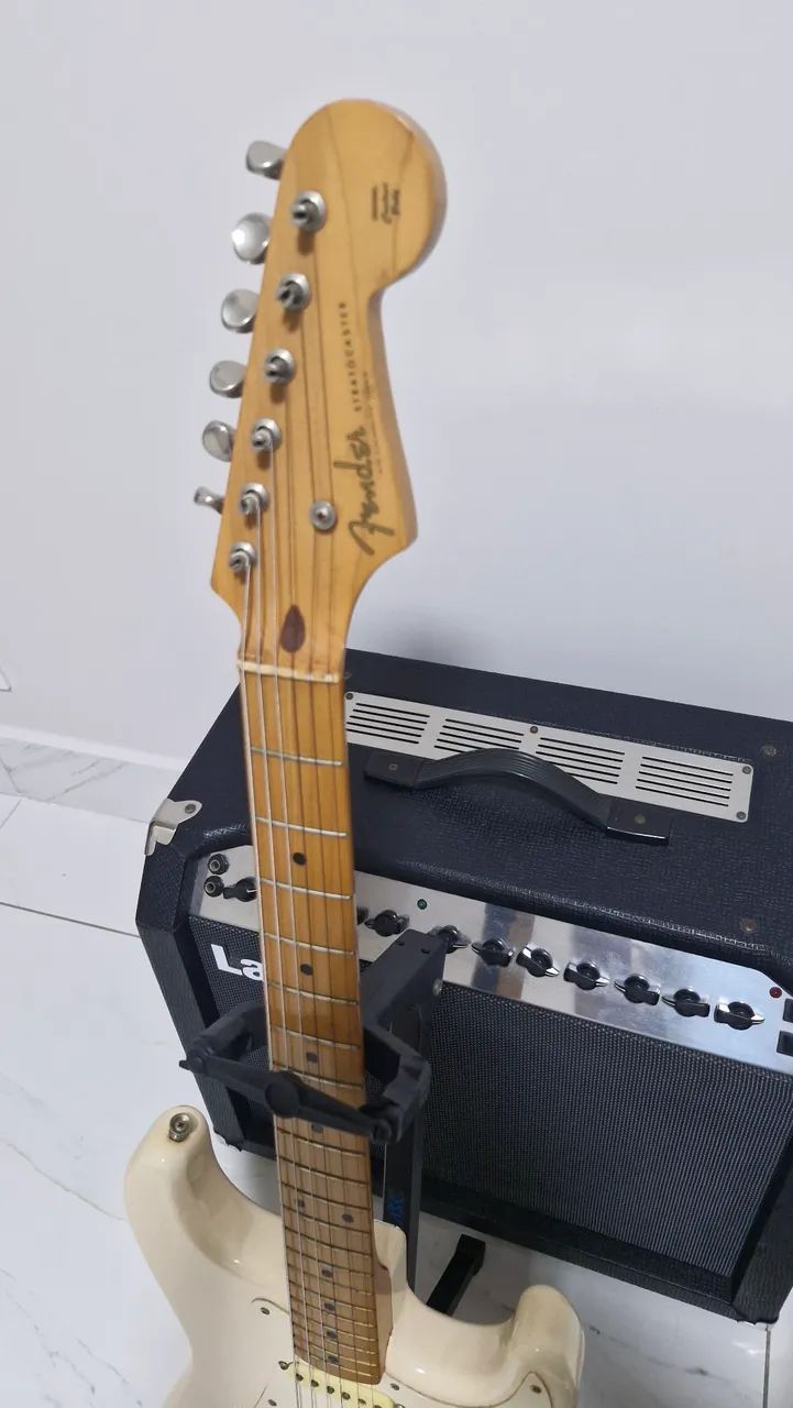 Fender Stratocaster Crafted in Japan  - Foto 2