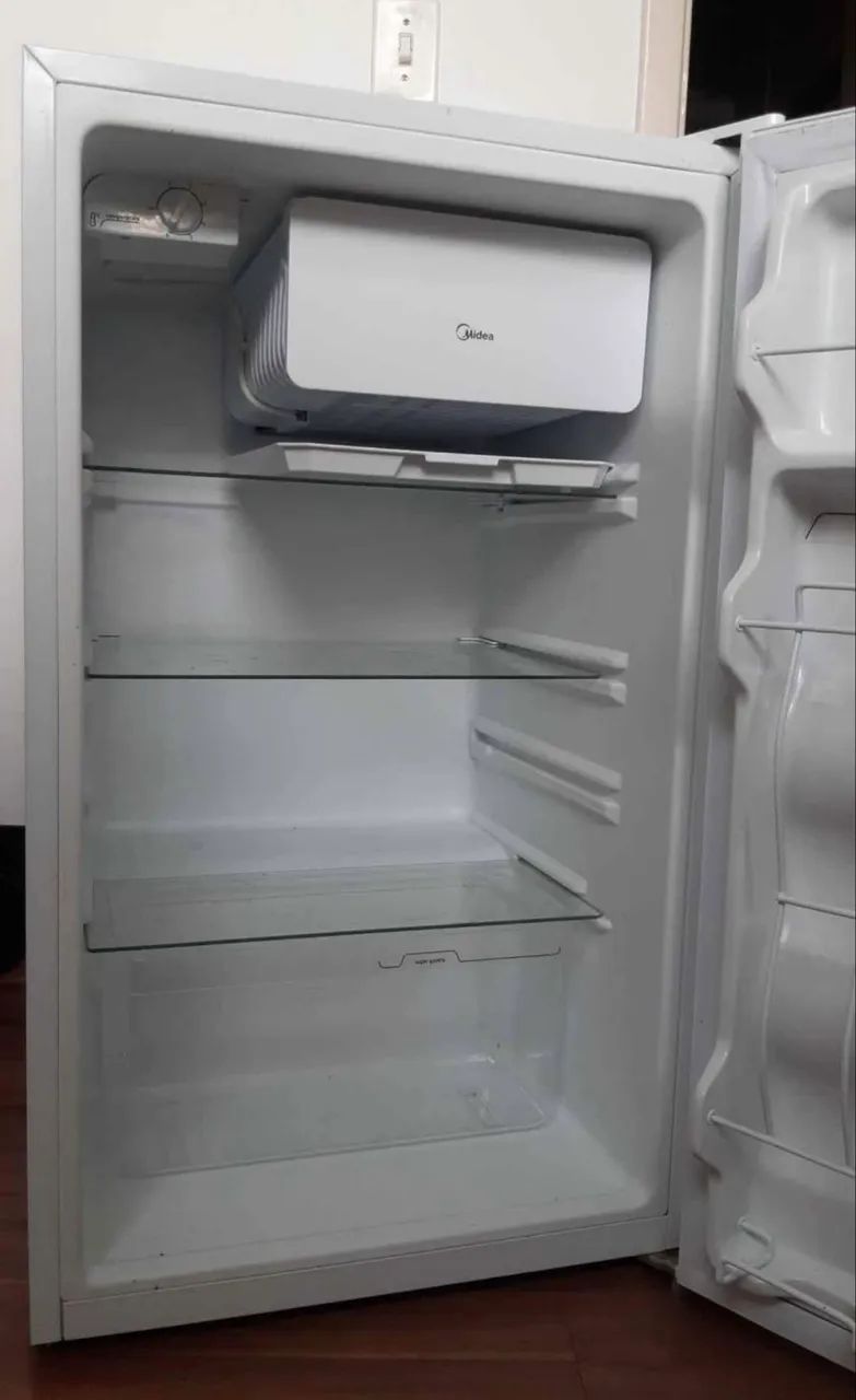 Frigobar 124L Midea perfeito estado - Foto 4