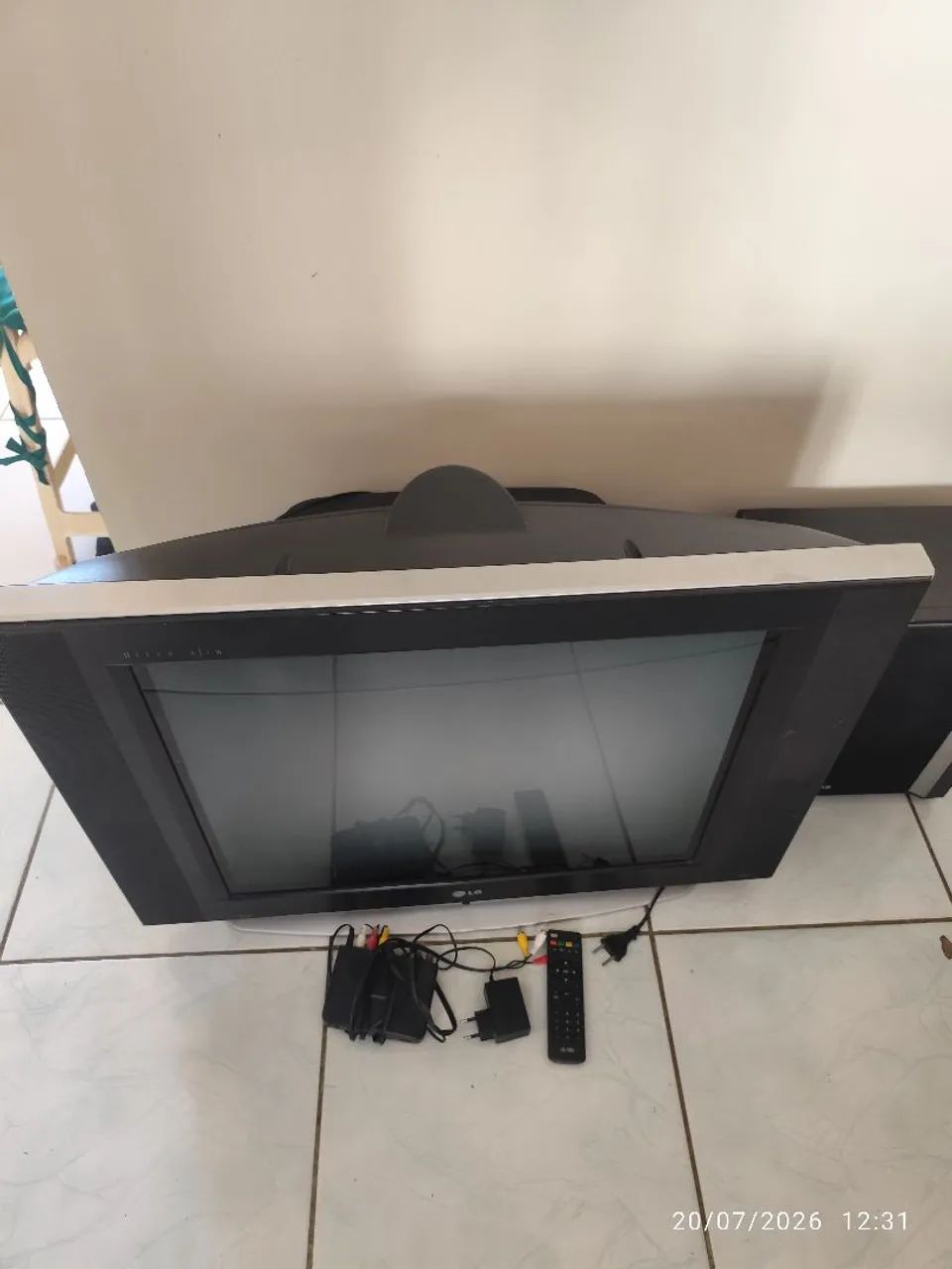 Tv de tubo 29 polegadas ultra slim marca LG  - Foto 2