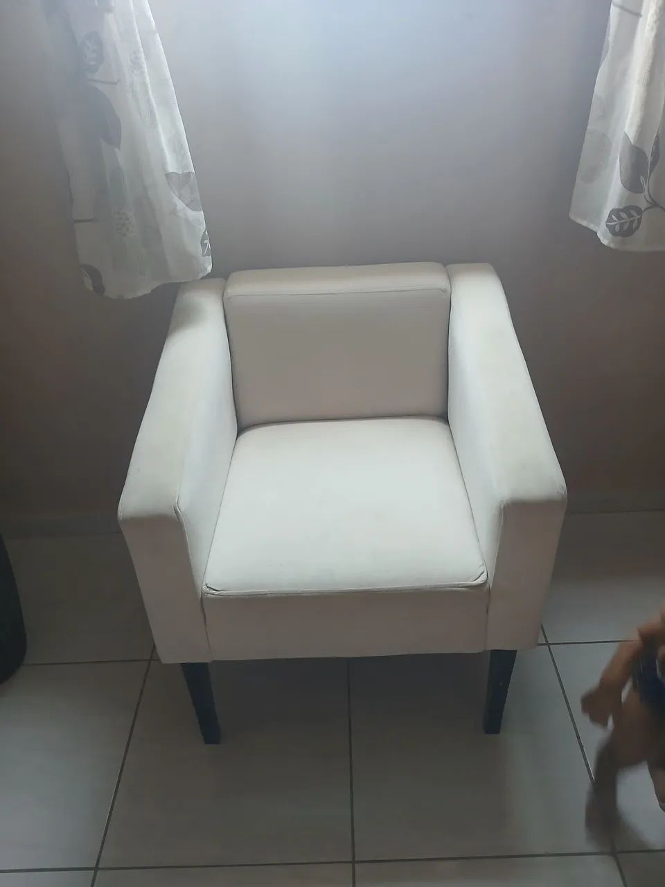 Vendo essa linda poltrona. 