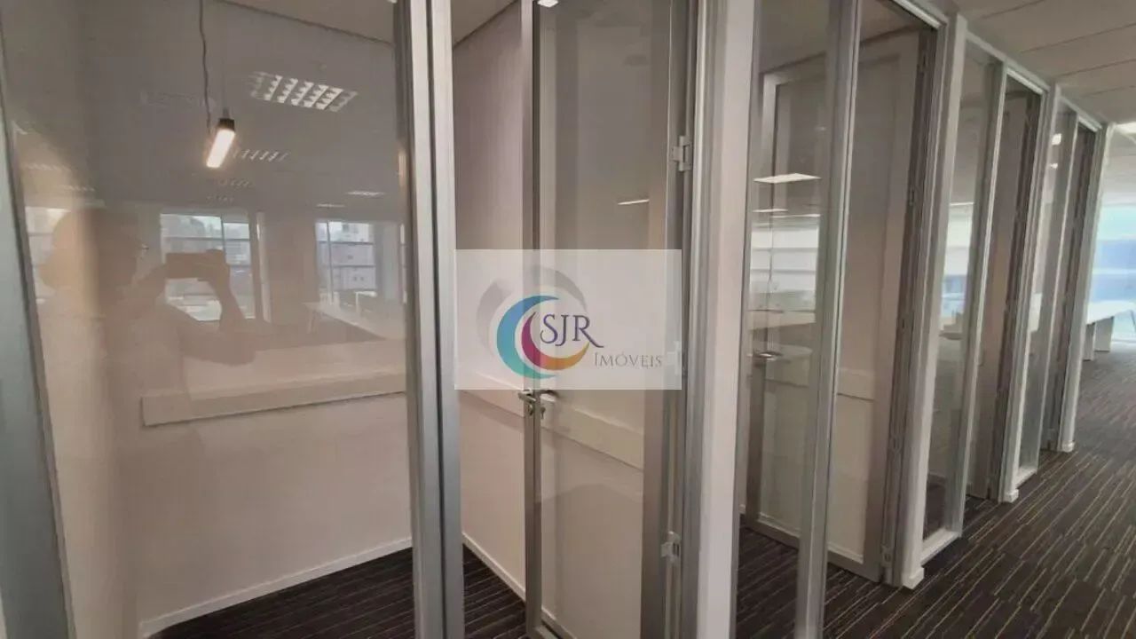 Sala comercial mobiliada de 430,00 m² com 14 vagas de garagem, piso elevado com carpete, f - Foto 4