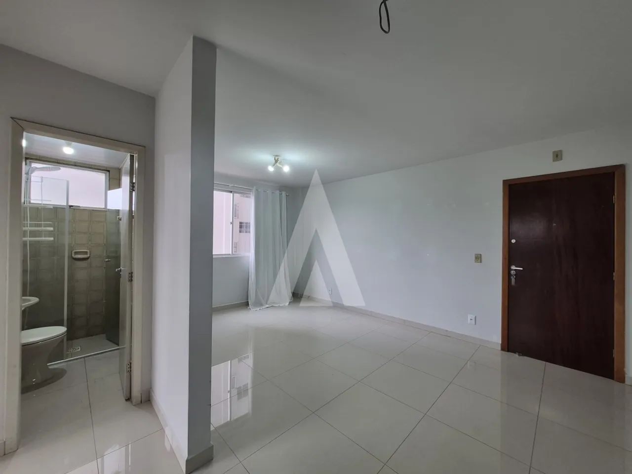 Apartamento com 01 quarto com sacada no bairro Centro. - Foto 3