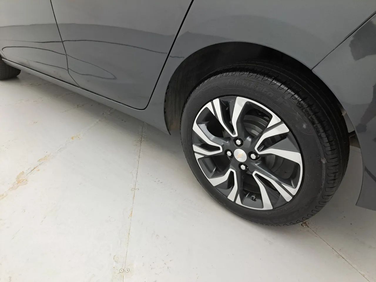 Chevrolet Onix Hatch Premier 1.0 12V TB Flex Aut. 4P, foto 12 de 18