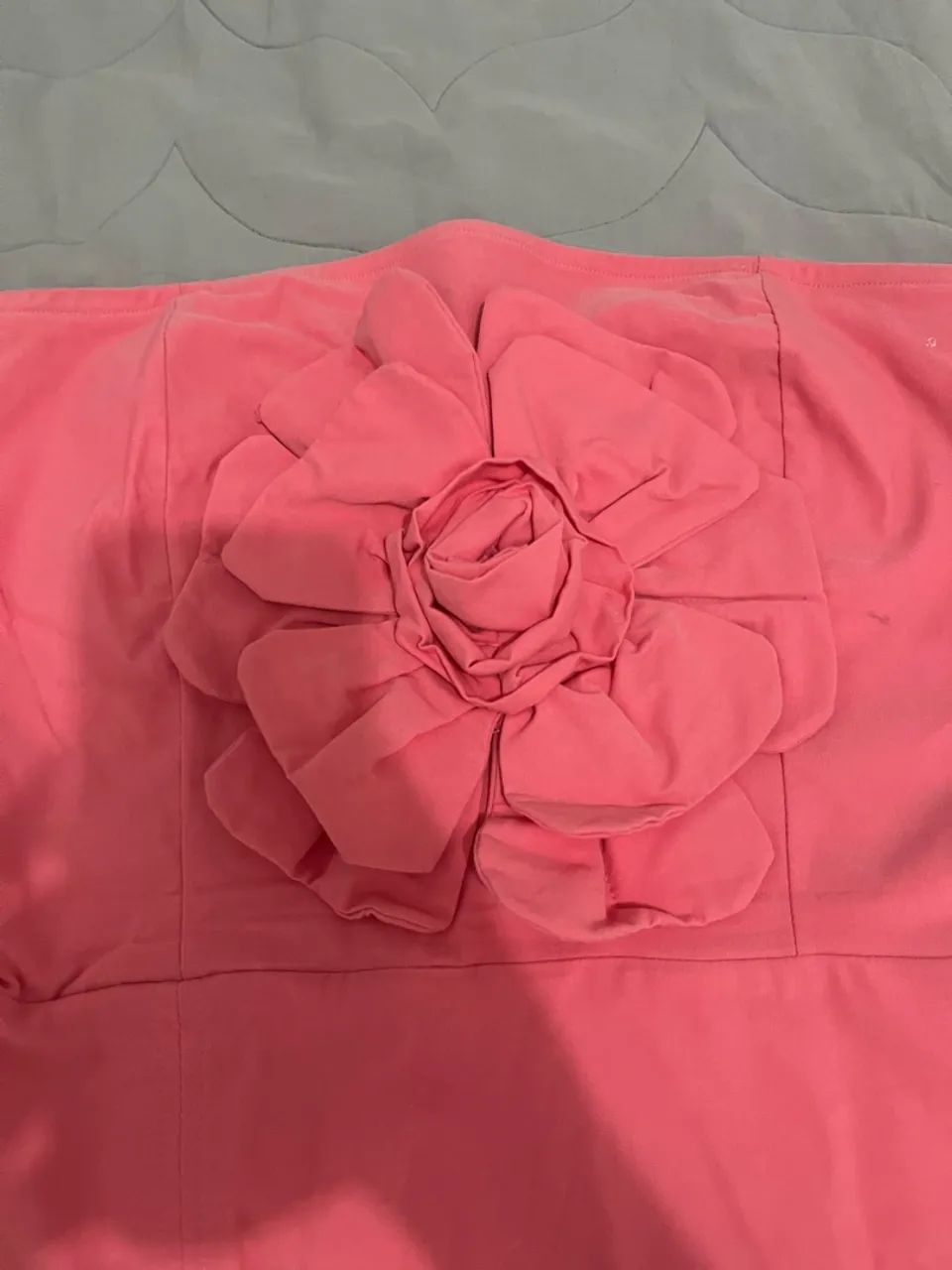 Vestido rosa com flor  - Foto 2