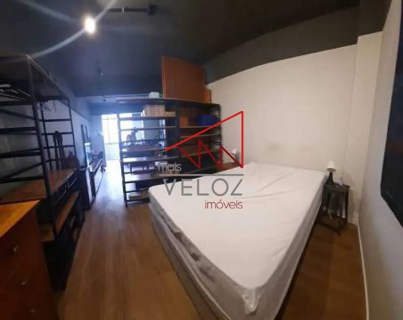 Kitnet/Conjugado - / Residencial / Centro