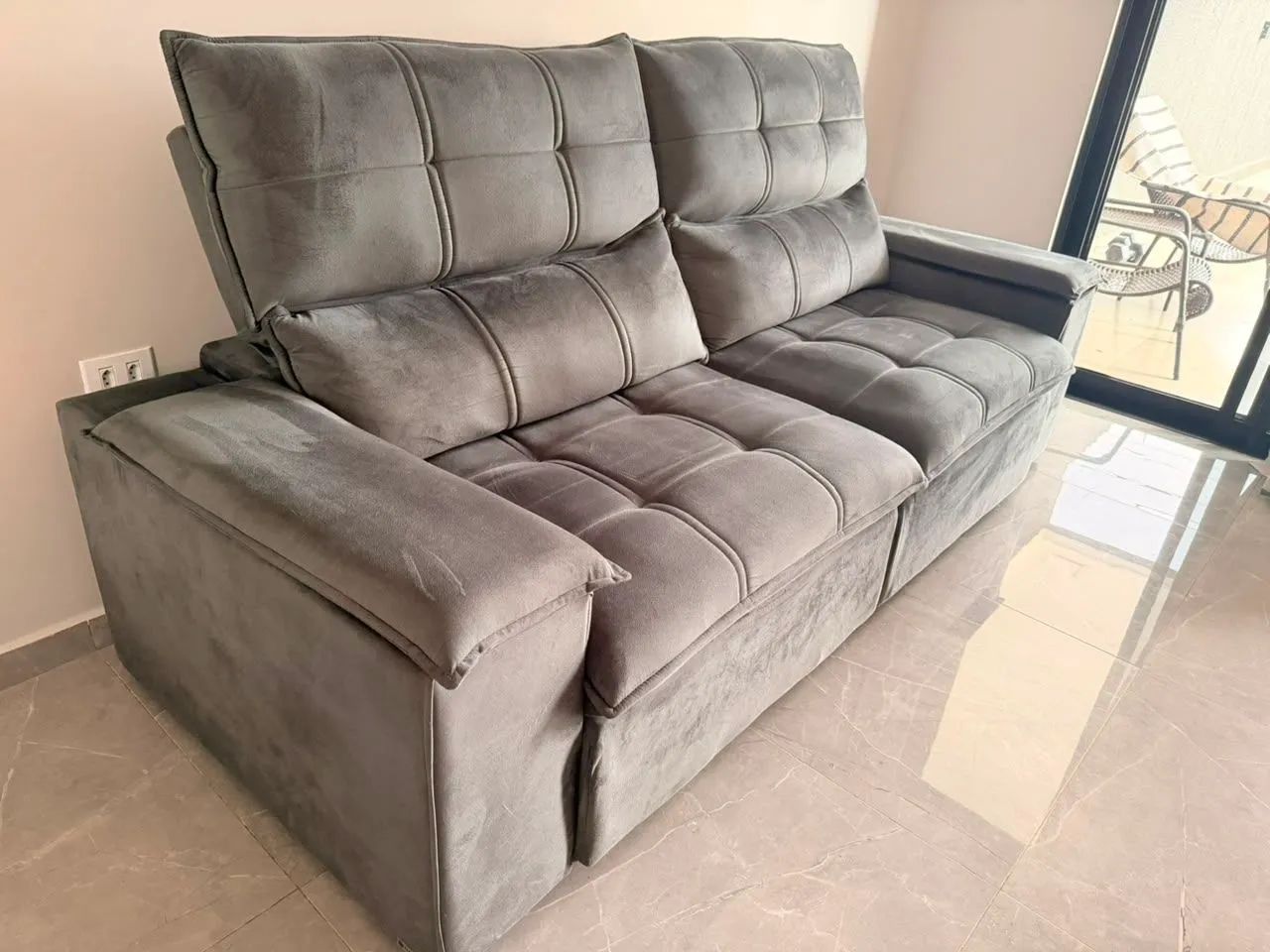Sofá de Veludo com molas ensacadas - Qualidade Premium