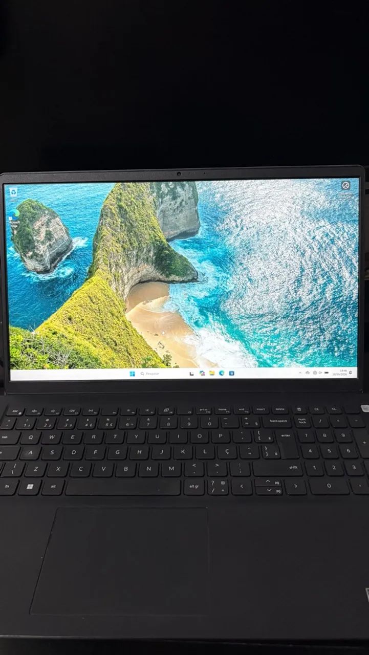 Notebook Dell Vostro 15 3515 Ryzen 5 e 8GB de RAM 