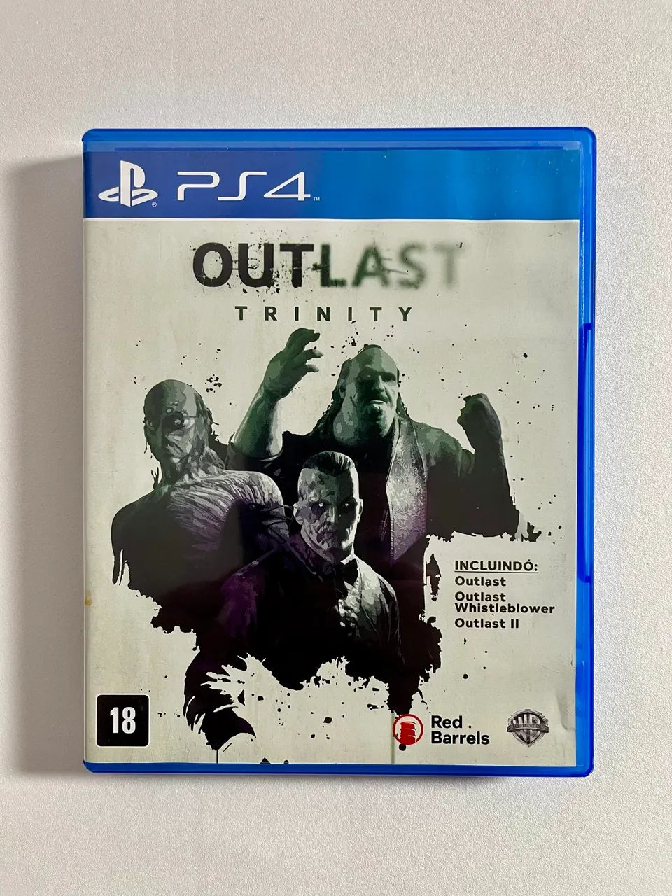 Outlast Trinity PS4 (Seminovo) 