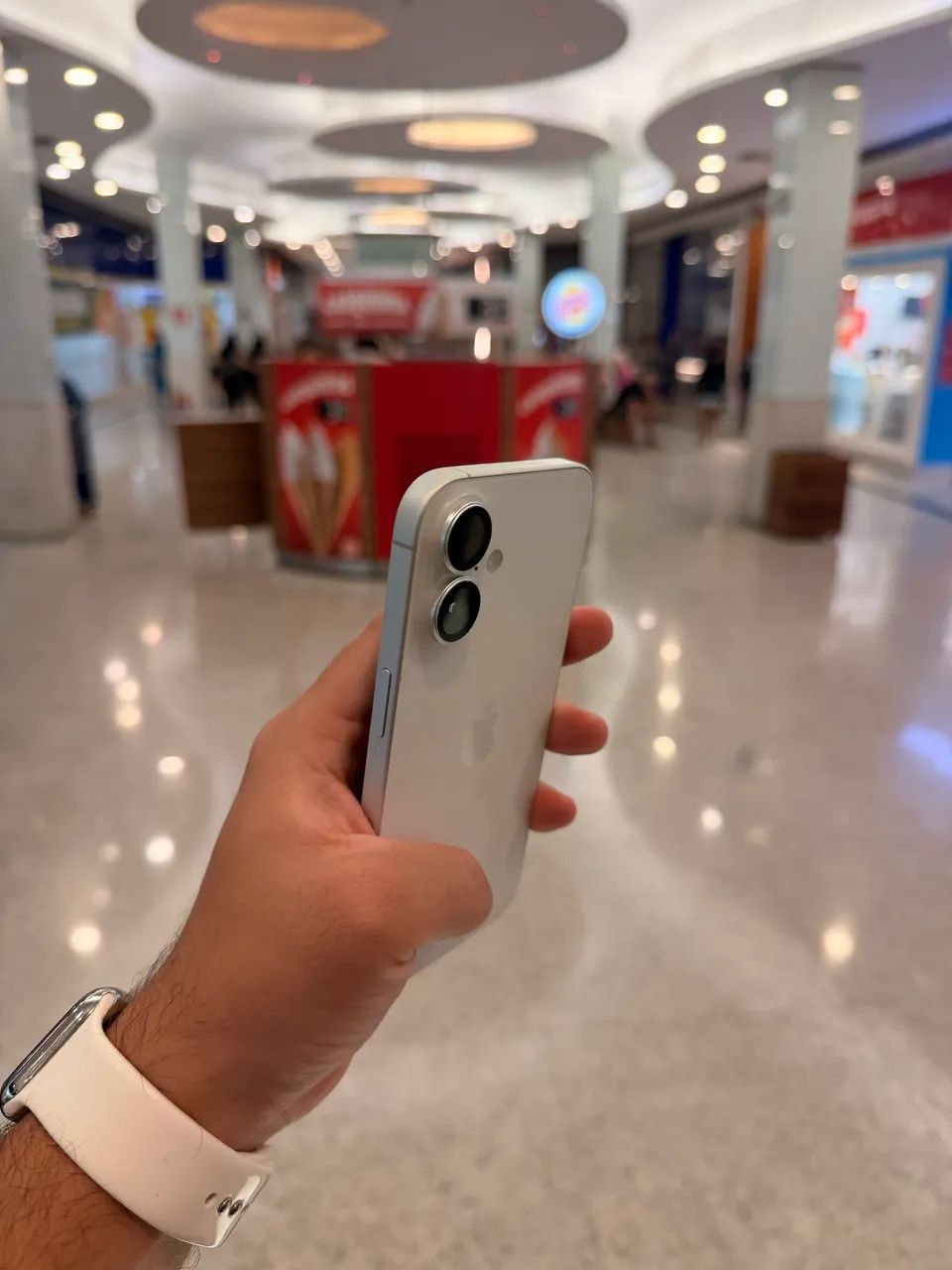 iPhone 16  - Foto 2