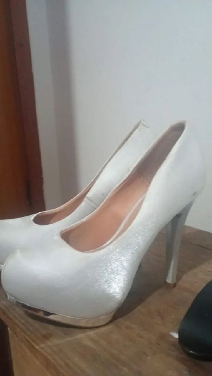 Lindo sapato salto