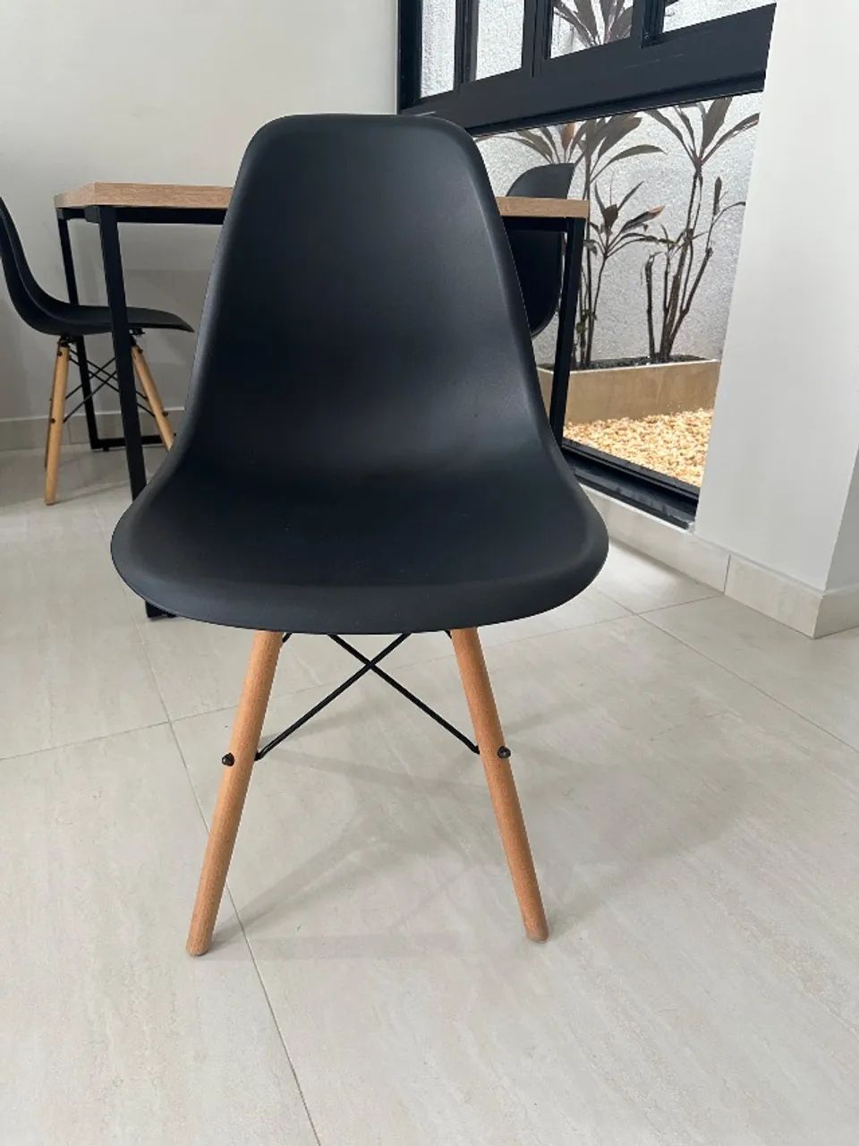 CONJUNTO DE MESA COM 4 CADEIRAS EIFFEL - Foto 2