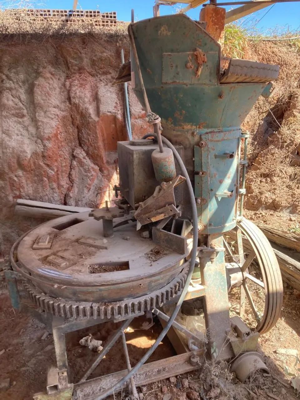 Tijoleira MAN V3 máquina de fazer tijolo maciço  - Foto 3