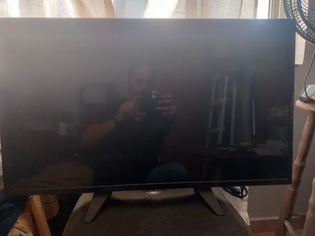SmartTV AOC 32", LED, (02 unidades), LEIA!