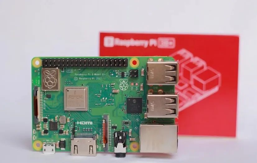 Placa eletrônica Raspberry Pi 3B +