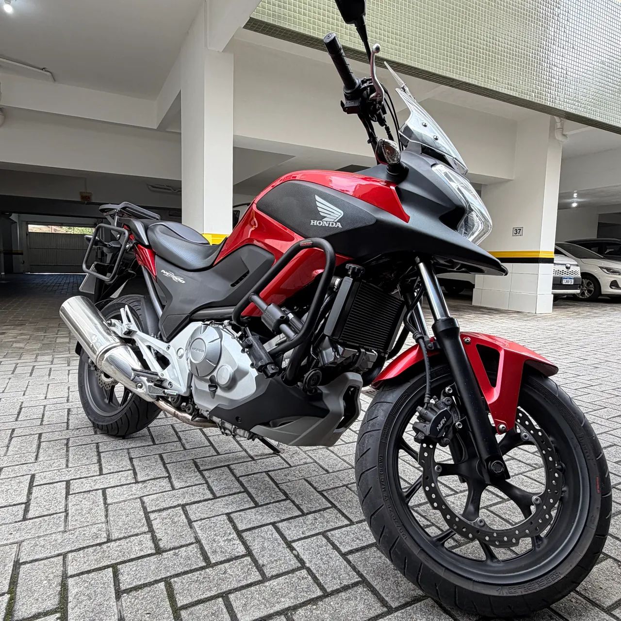 Honda NC 700 com apenas 33.600km - Foto 2