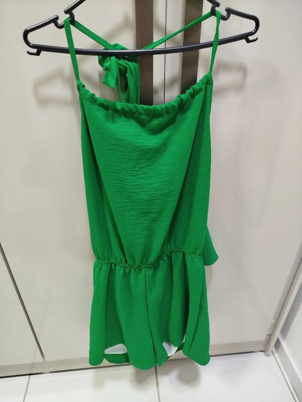Macaquito verde, vestido rosa e conjunto verde - Foto 2