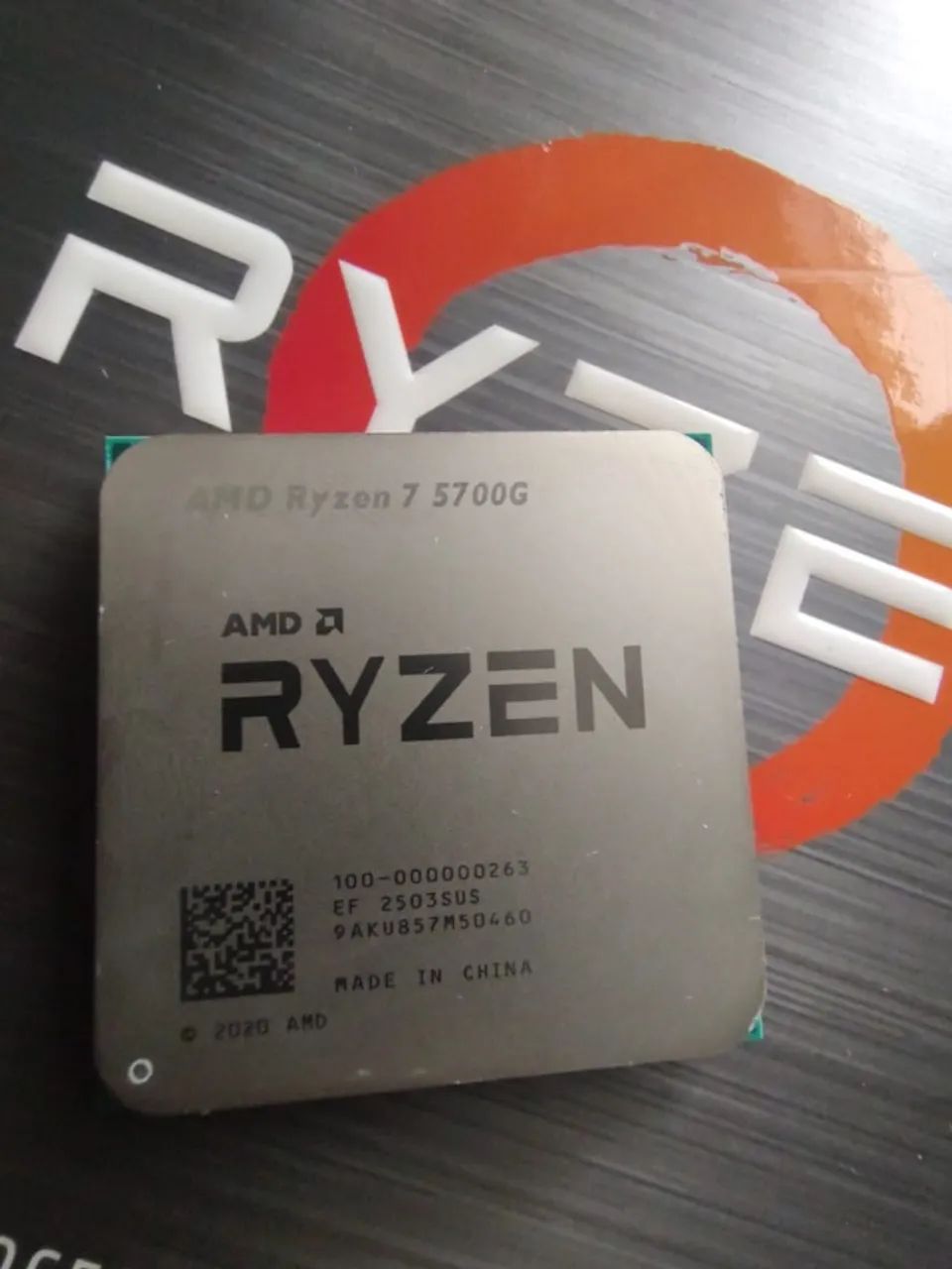 RYZEN 7 5700G - 4.6 GHz de velocidade - 8 núcleos e 16 threads