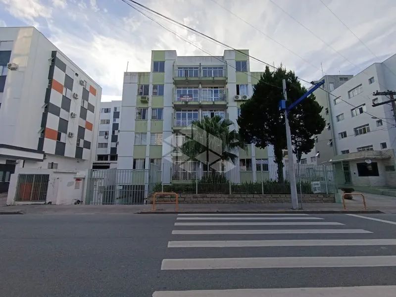 Apartamento para alugar 4 Quartos Próximo à UFSC na Carvoeira