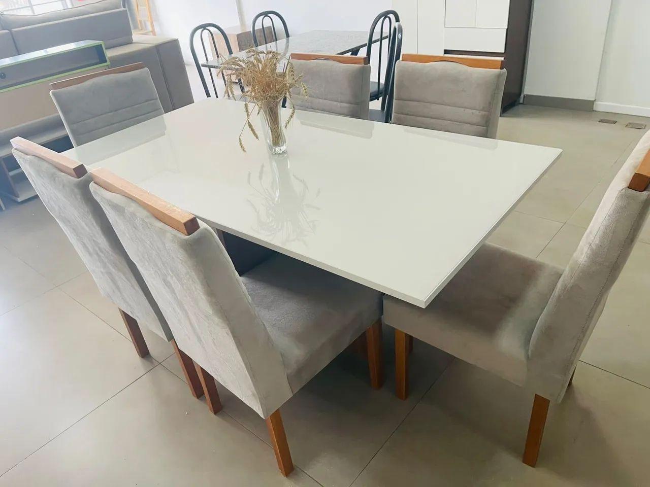 Oferta mesa de jantar vidro acoplado com 6 cadeiras estofadas  - Foto 2