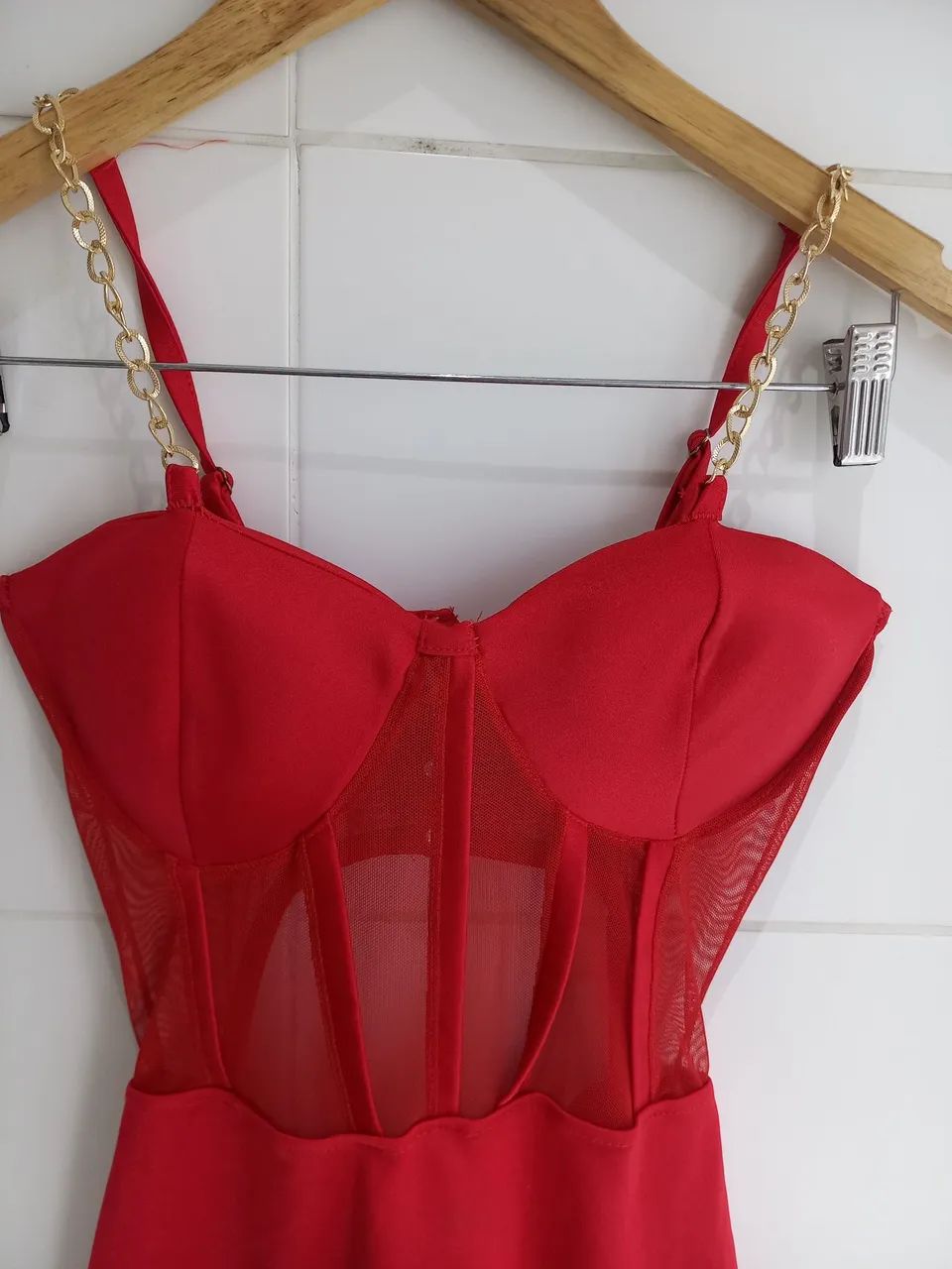 Vestido vermelho com bojo - Foto 4