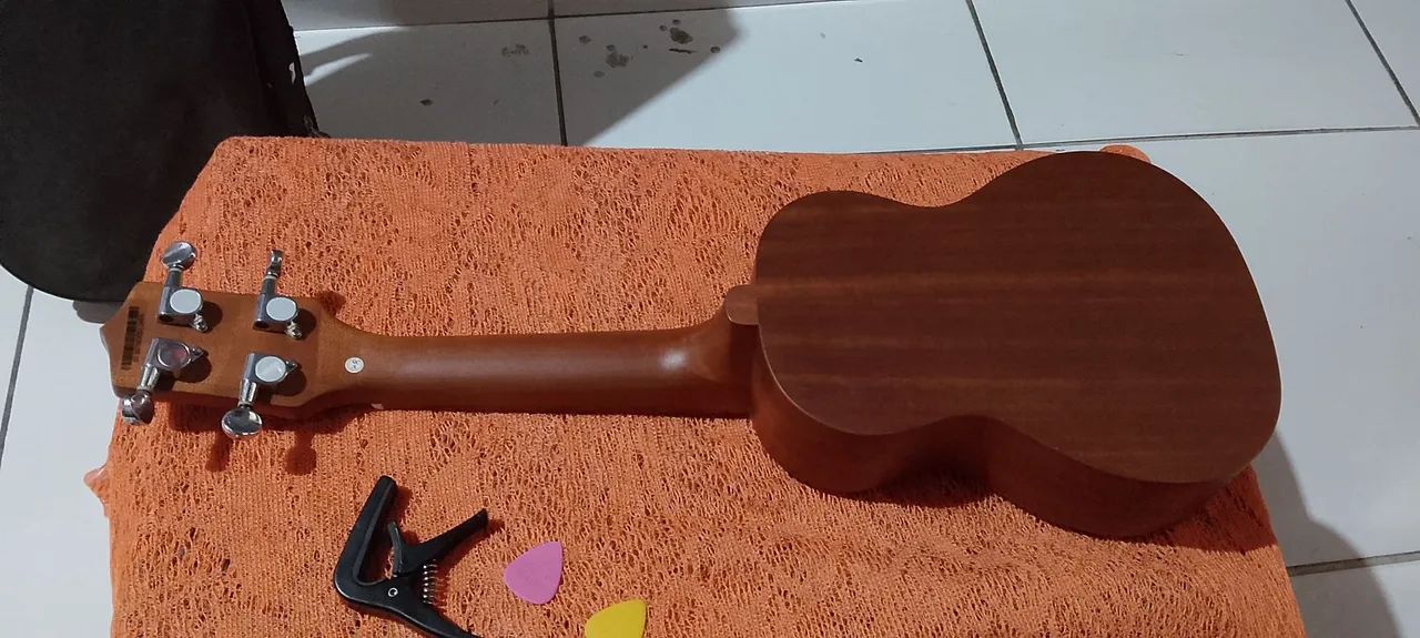 Ukulele Tagima 21k - Foto 2