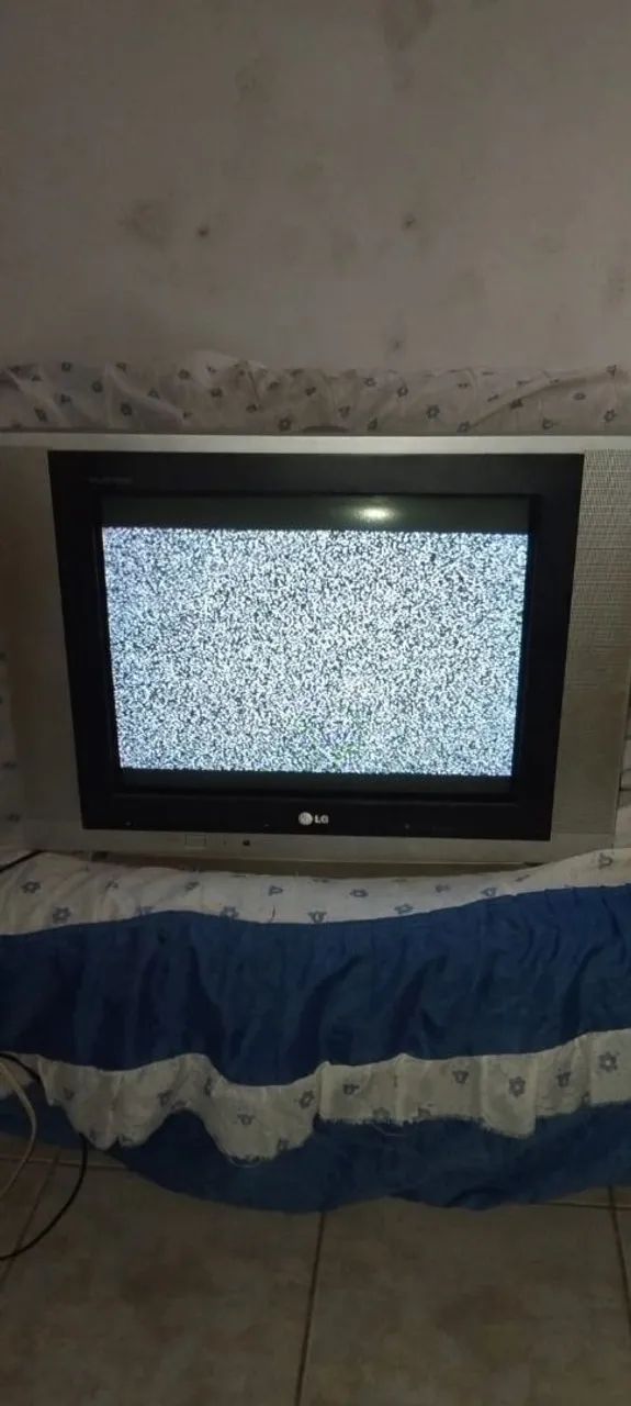 Vendo televisão 
