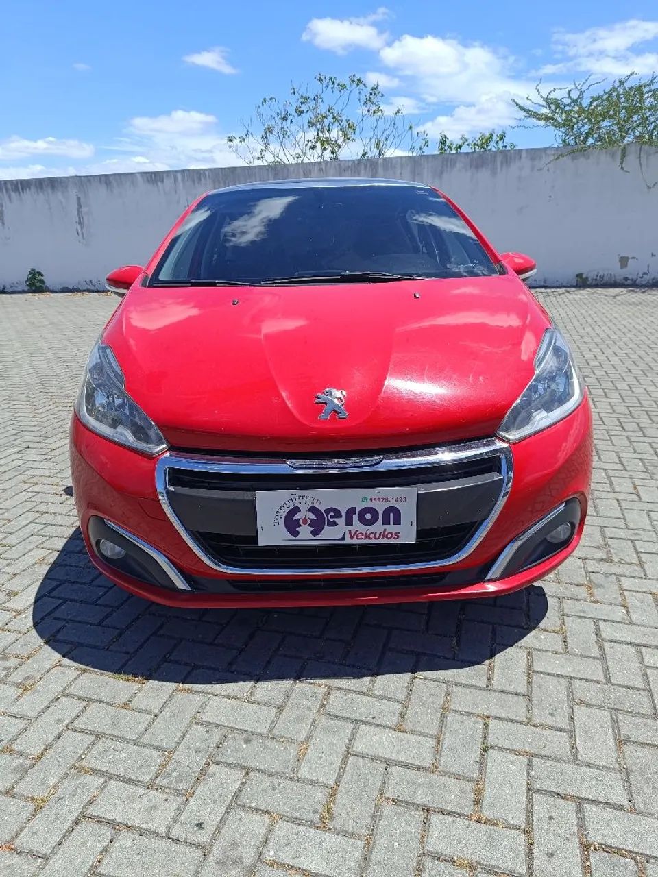 Peugeot 208 Allure 1.2 Flex 12V 5P Mec. 2017 - Foto 2