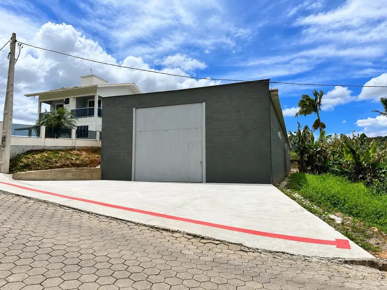 GALPÃO PARA LOCAÇÃO COM 310 M² - CENTRO DE ÁGUAS MORNAS/SC - Foto 2