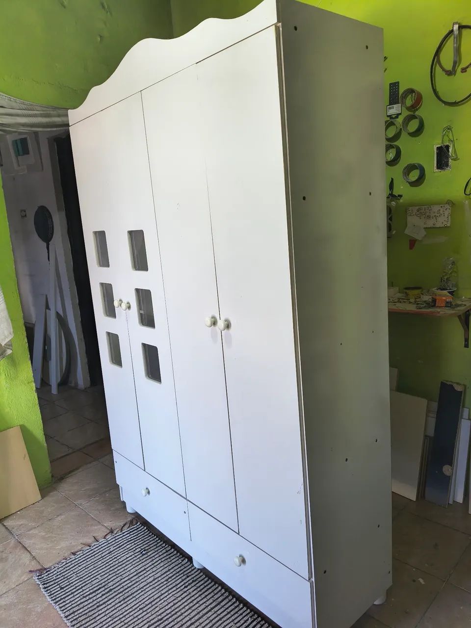Guarda de solteiro jovem branco - Foto 2