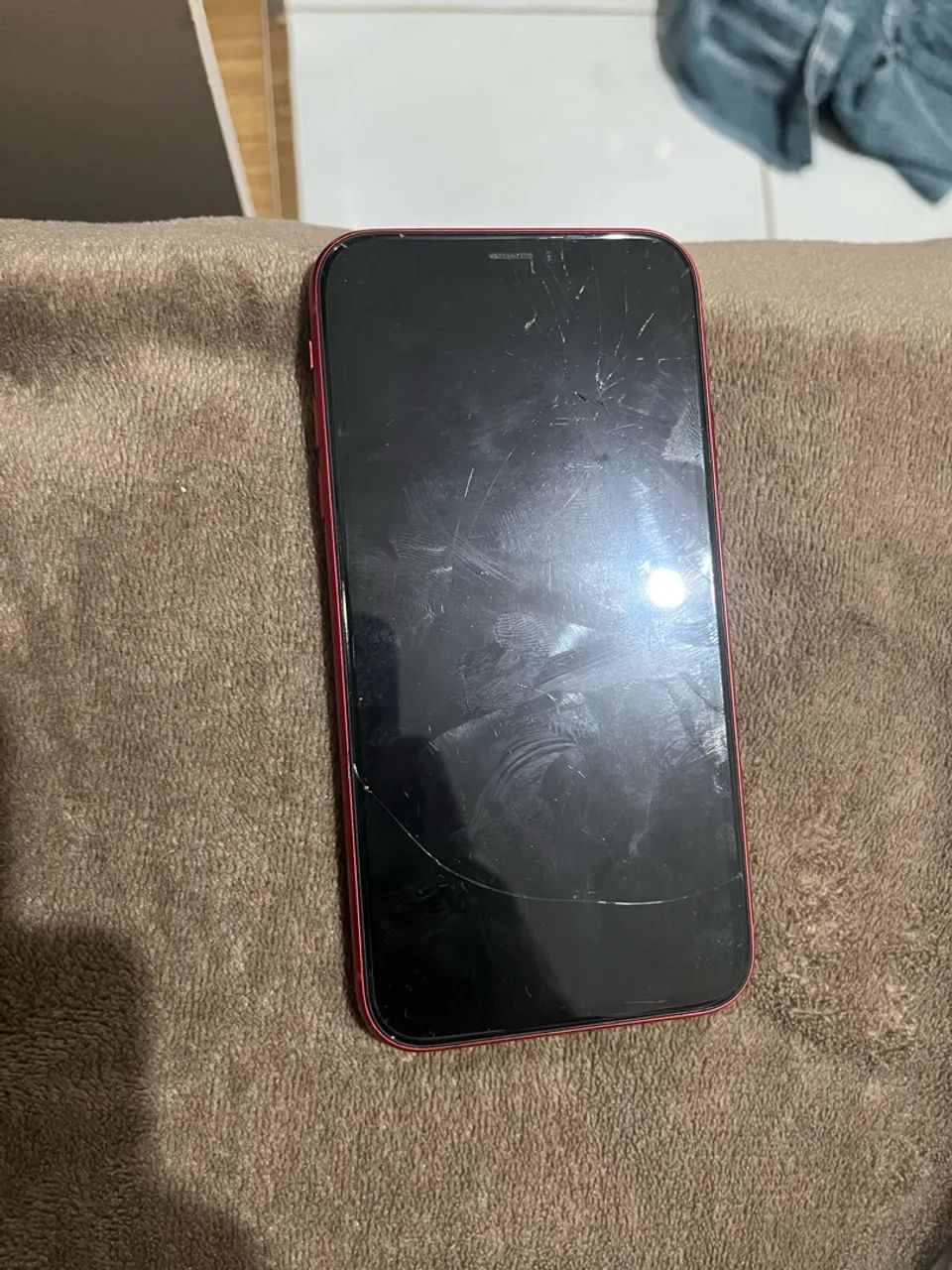 Celular iPhone  xr em ótimo estado! - Foto 2