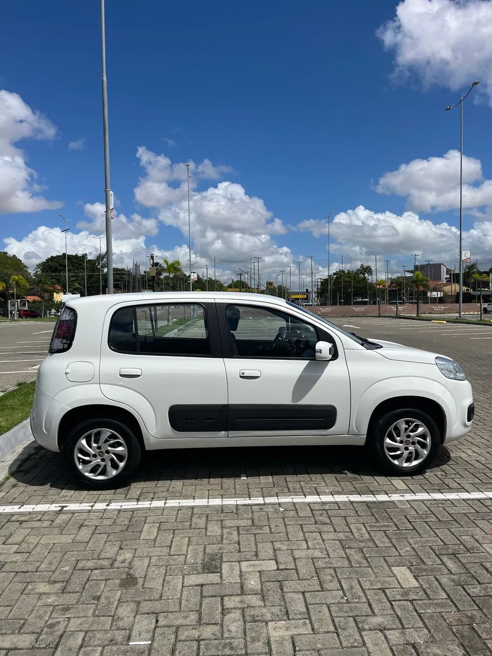 Fiat Uno Evolution 1.4 Fire Flex 8V 5P 2016 - Foto 2