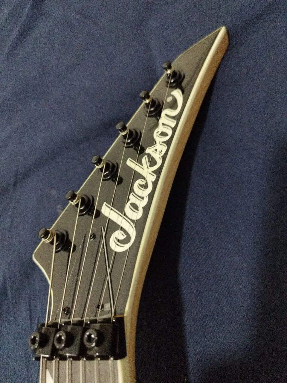 Guitarra Jackson Dinky JS32Q  - Foto 3