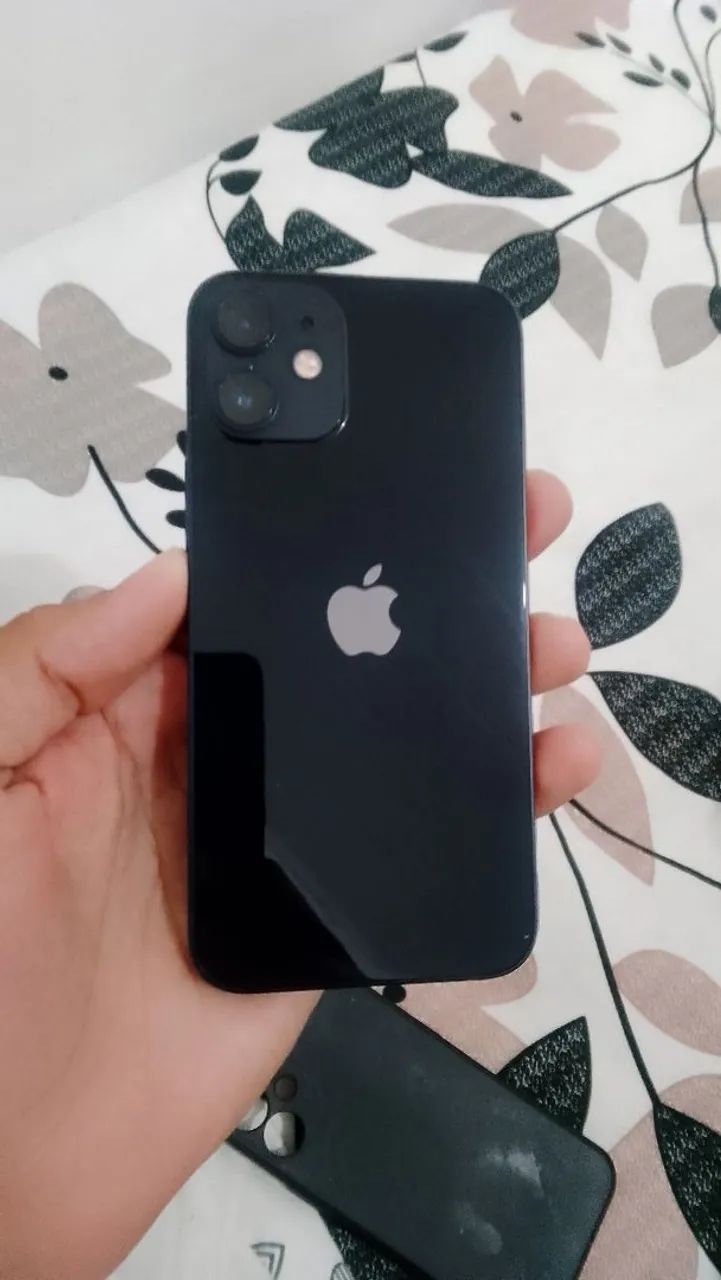 iPhone 12 Mini Preto 64 Gigas LEIA