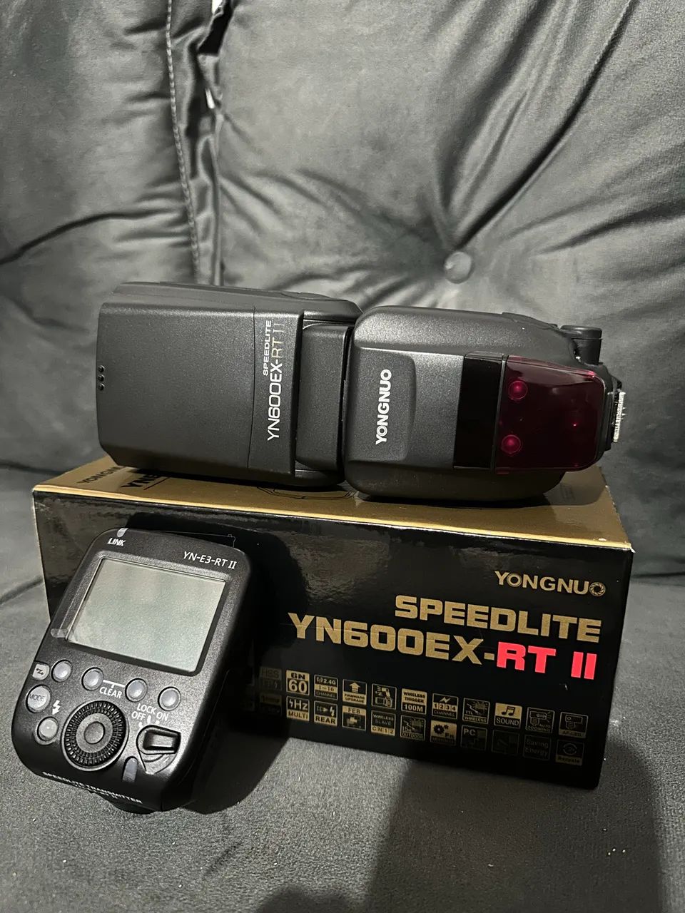 Flash Youngnuo YN600RT II CANON com Rádio Flash