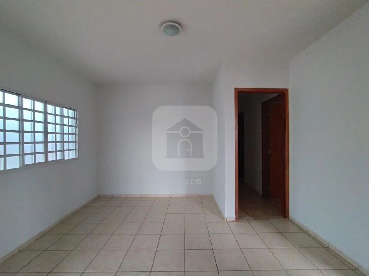 Casa, Cômodo Comercial E Quatro Quitinetes à Venda no Bairro Aparecida - Foto 3