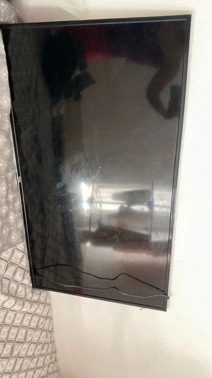 Tv TCL 43 polegadas pra retirada de peças 