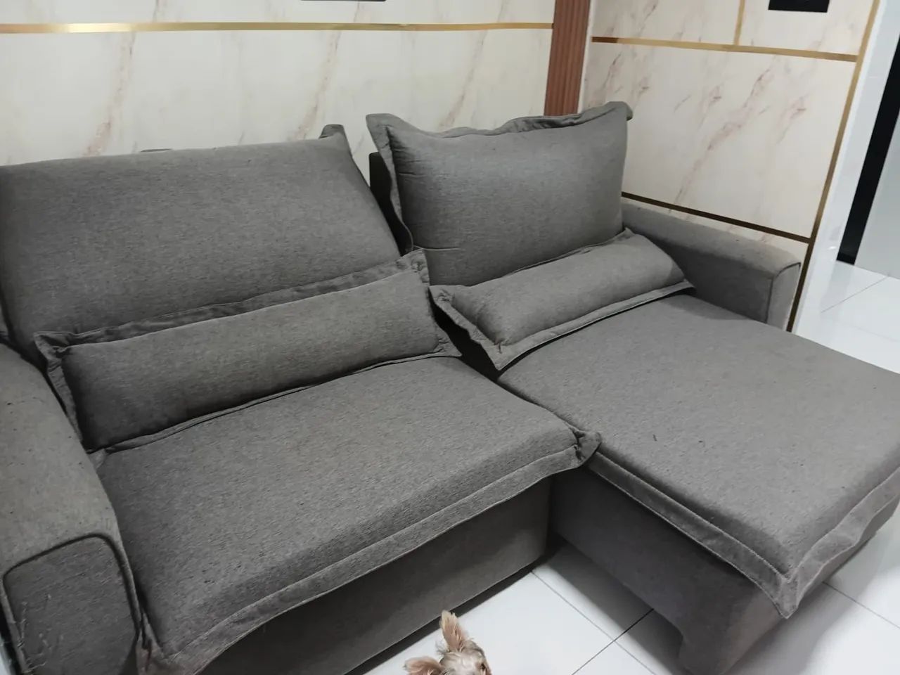 Vendo sofa semi novo no linho. - Foto 5