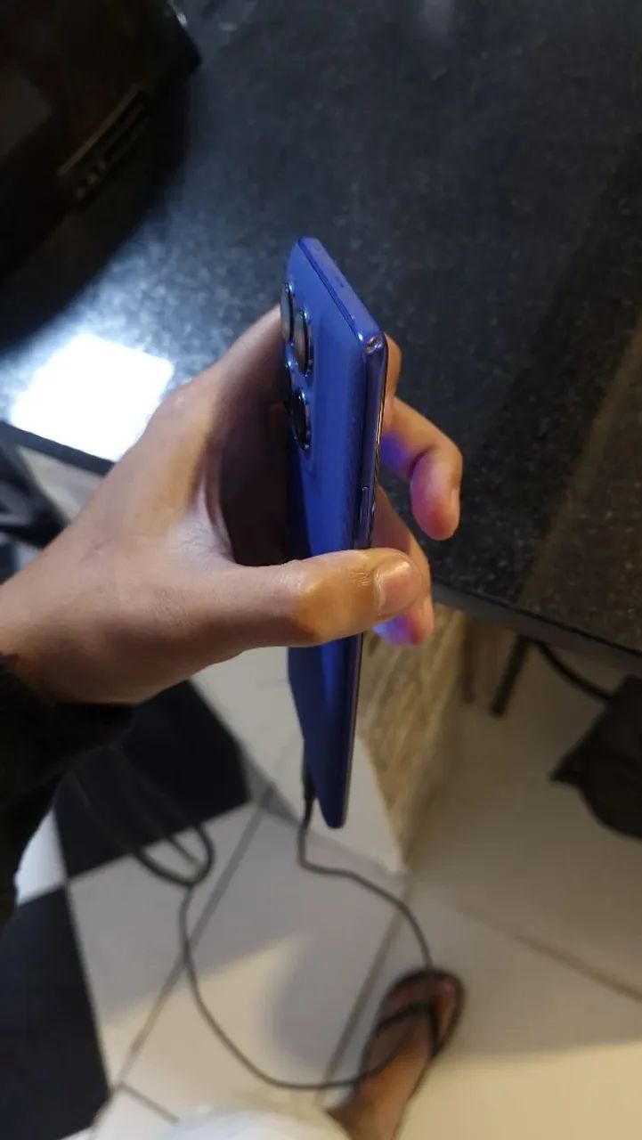 Moto Edge 60 Pro - 12 RAM - 256GB - Foto 5