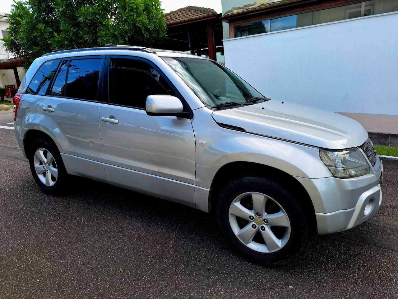 Suzuki Grand Vitara Grand Vitara 2.0 16V 4x2/4x4 5p Mec. 2012