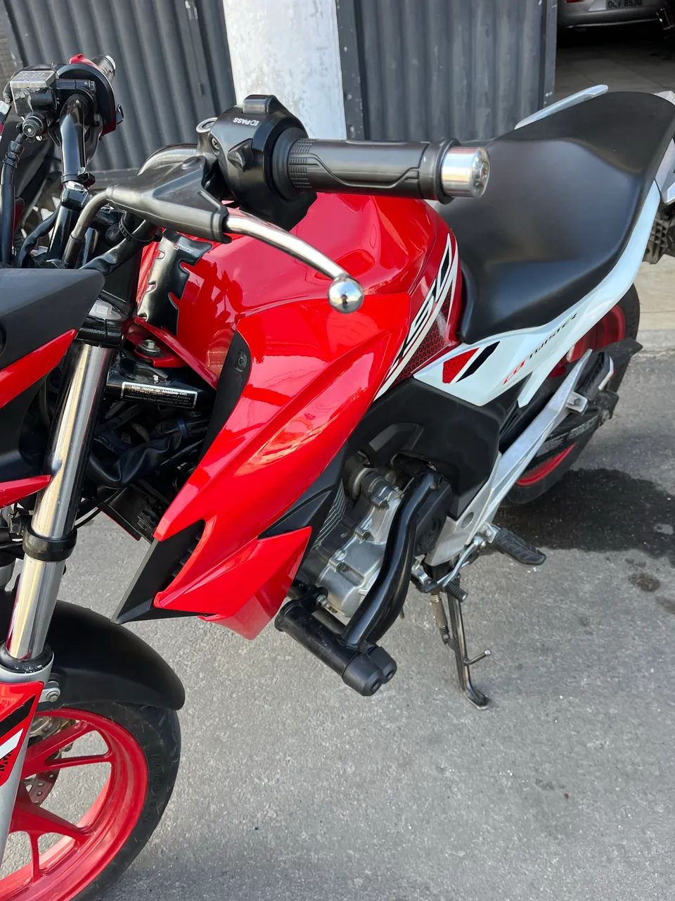 Moto CB250  - Foto 4
