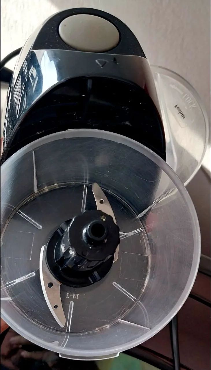 Mini processador de alimentos Britânia 110v  - Foto 3
