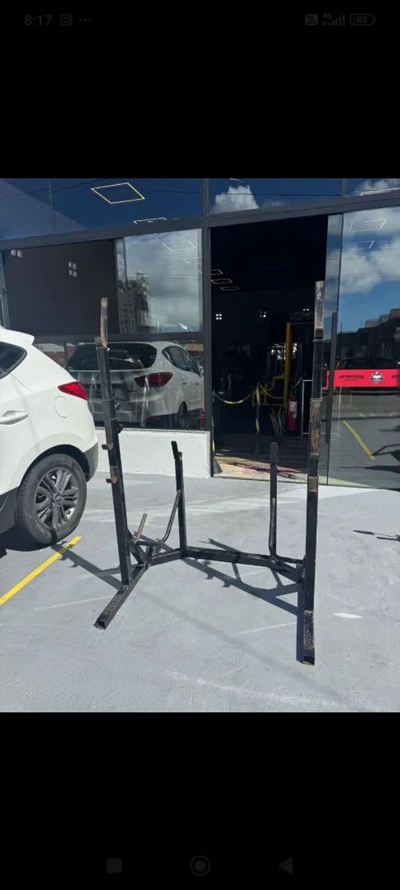 Cavalete para agachamento/suporte de barras e anilhas 